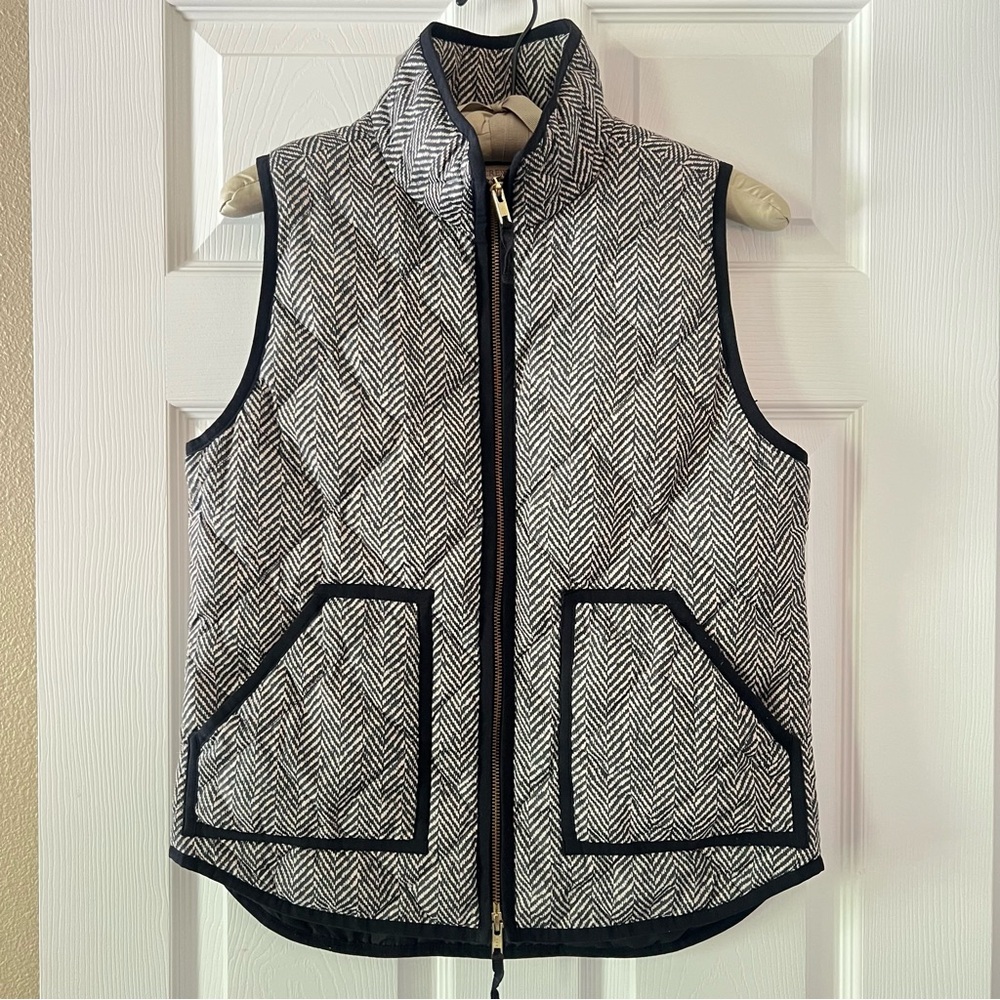 J. Crew Women's Black and Beige Herringbone Vest - Size S